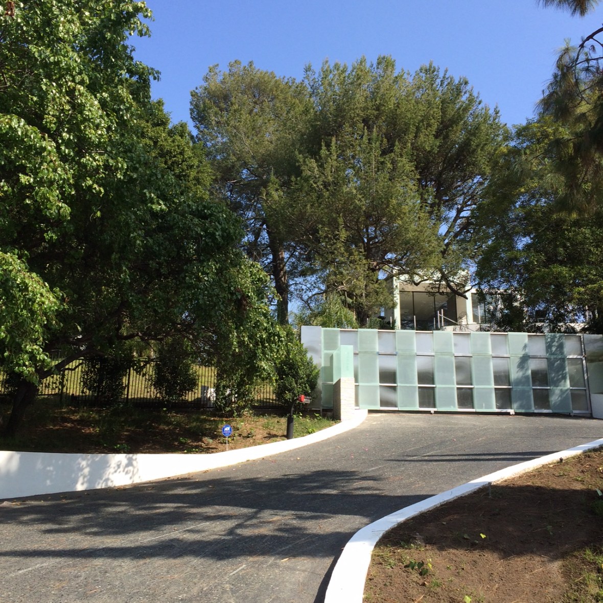 1024 Summit Drive can be all yours for $34 million. 